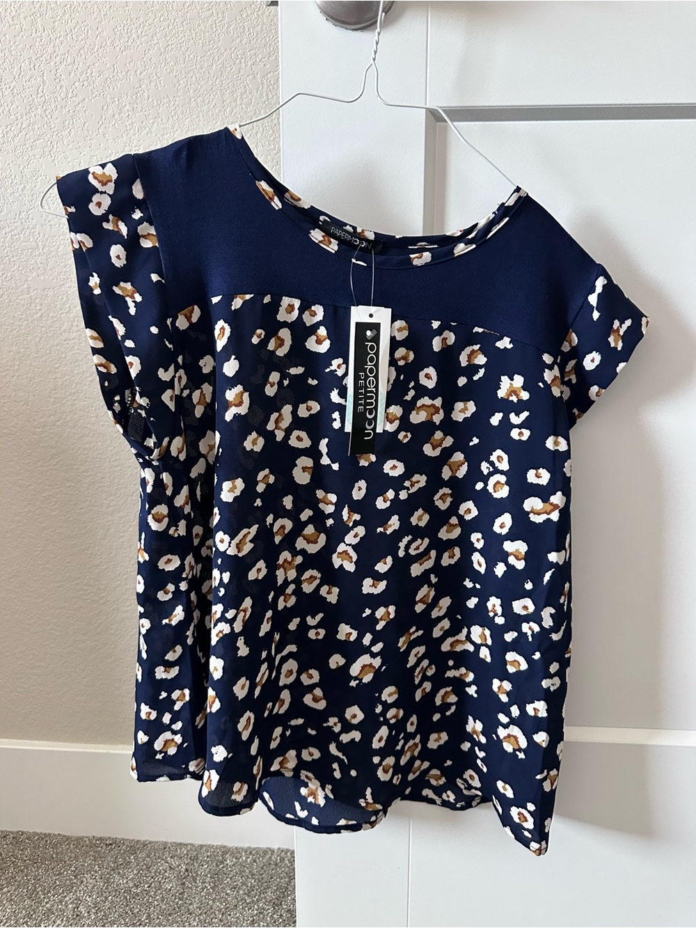 NWT Papermoon Carolyn Animal Print Mixed Material Blouse XSP Petite Stitch Fix